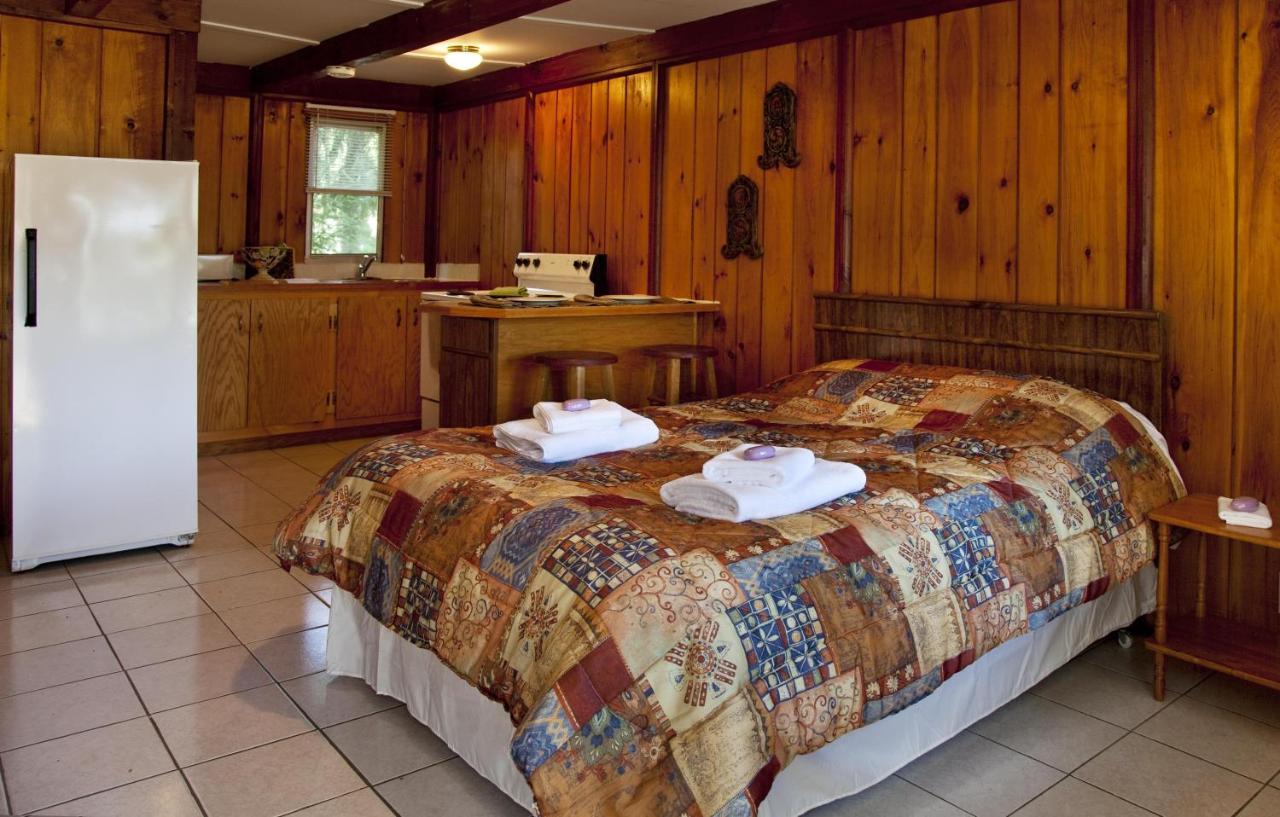 Rock Castle Resort Lake George Zewnętrze zdjęcie